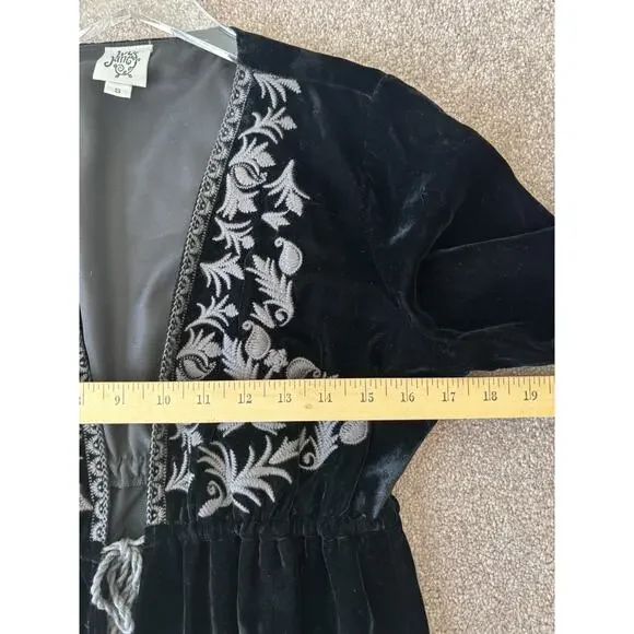 Black Velvet Duster Kimono S Embroidered Floral Boho Whimsigoth Festival Witchy - Picture 4 of 7